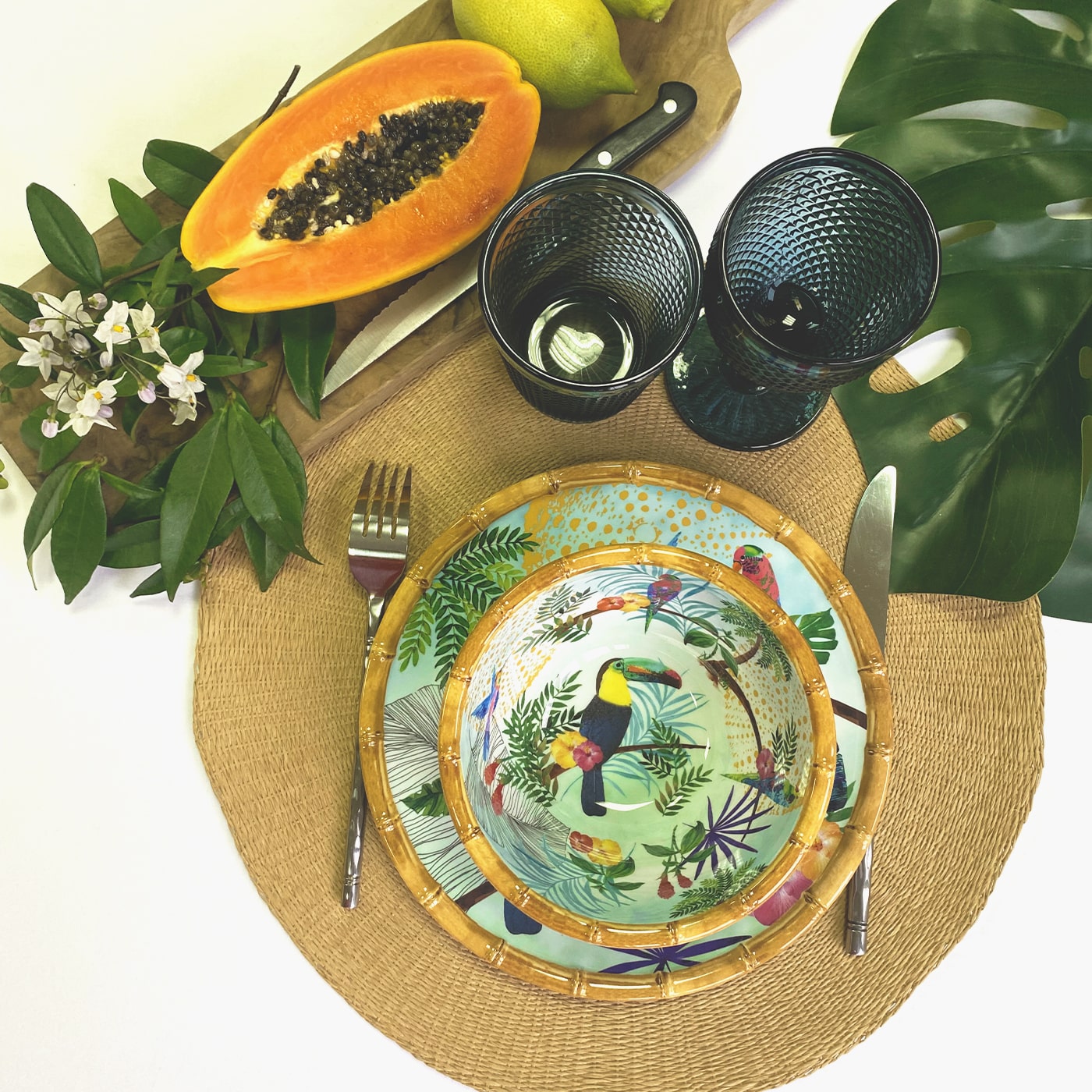 Small bowl in melamine with toucans - Ø 15 cm