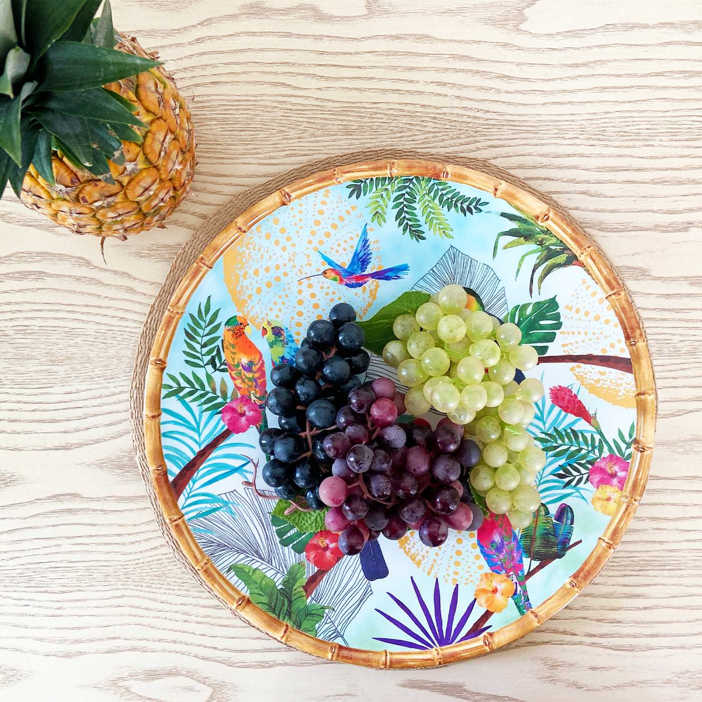 Round melamine serving dish with toucans - Ø 35,5 cm