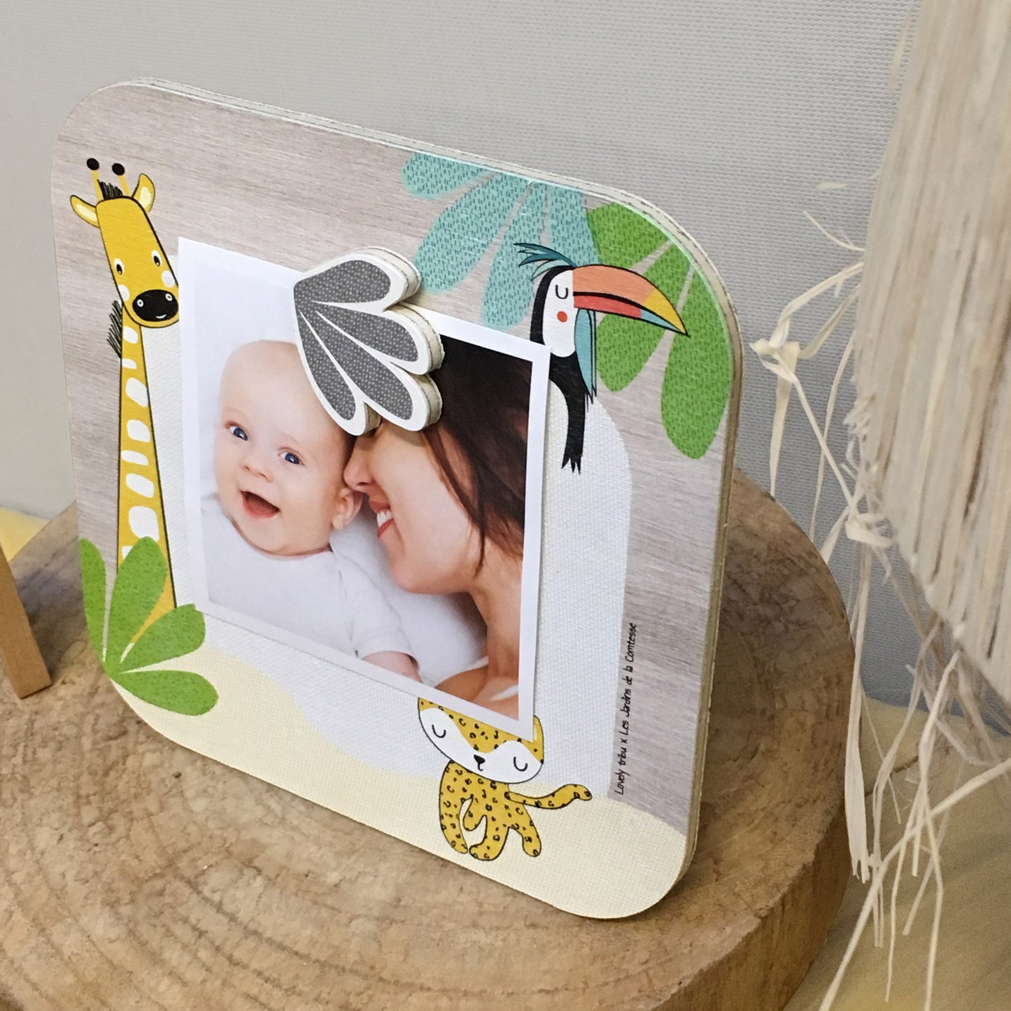 Picture frame with wooden magnet Gigi the giraffe
