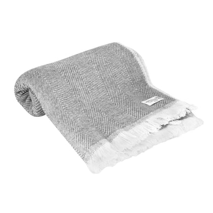 Grey and ivory wool plaid - large herringbone - 130 x 200 cm