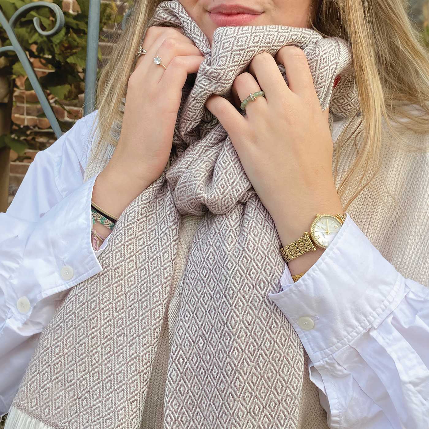 Women's stole/pashmina in Chestnut diamond pattern