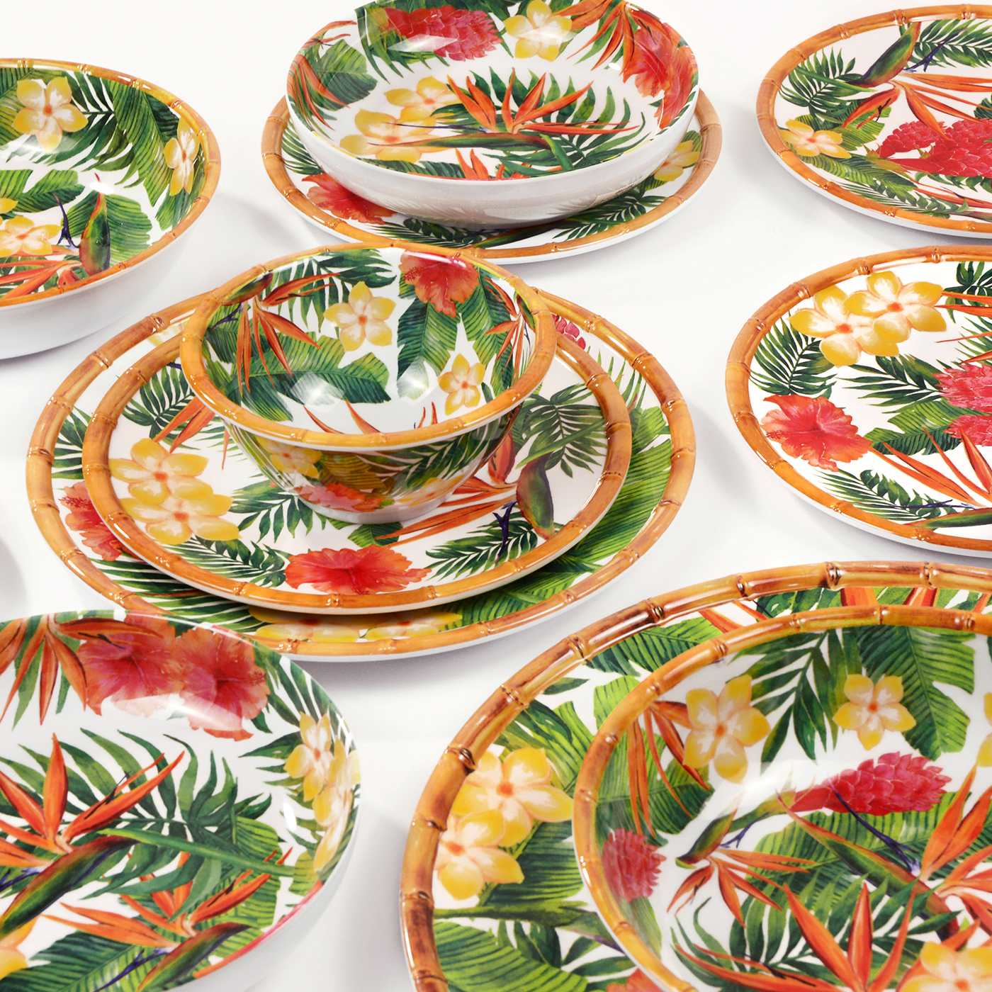 Soup / pasta plate in melamine with exotic flowers - Ø 20 cm